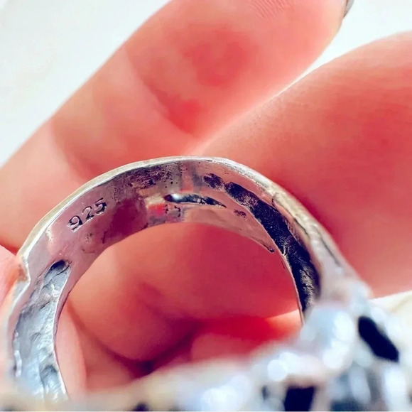 Handmade Sterling Silver Turquoise Skull - Picture 5 of 9